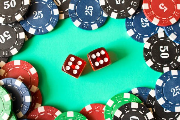 Antarmuka platform terbang77 menampilkan kategori sportsbook, live-dealer, slot, dan esports